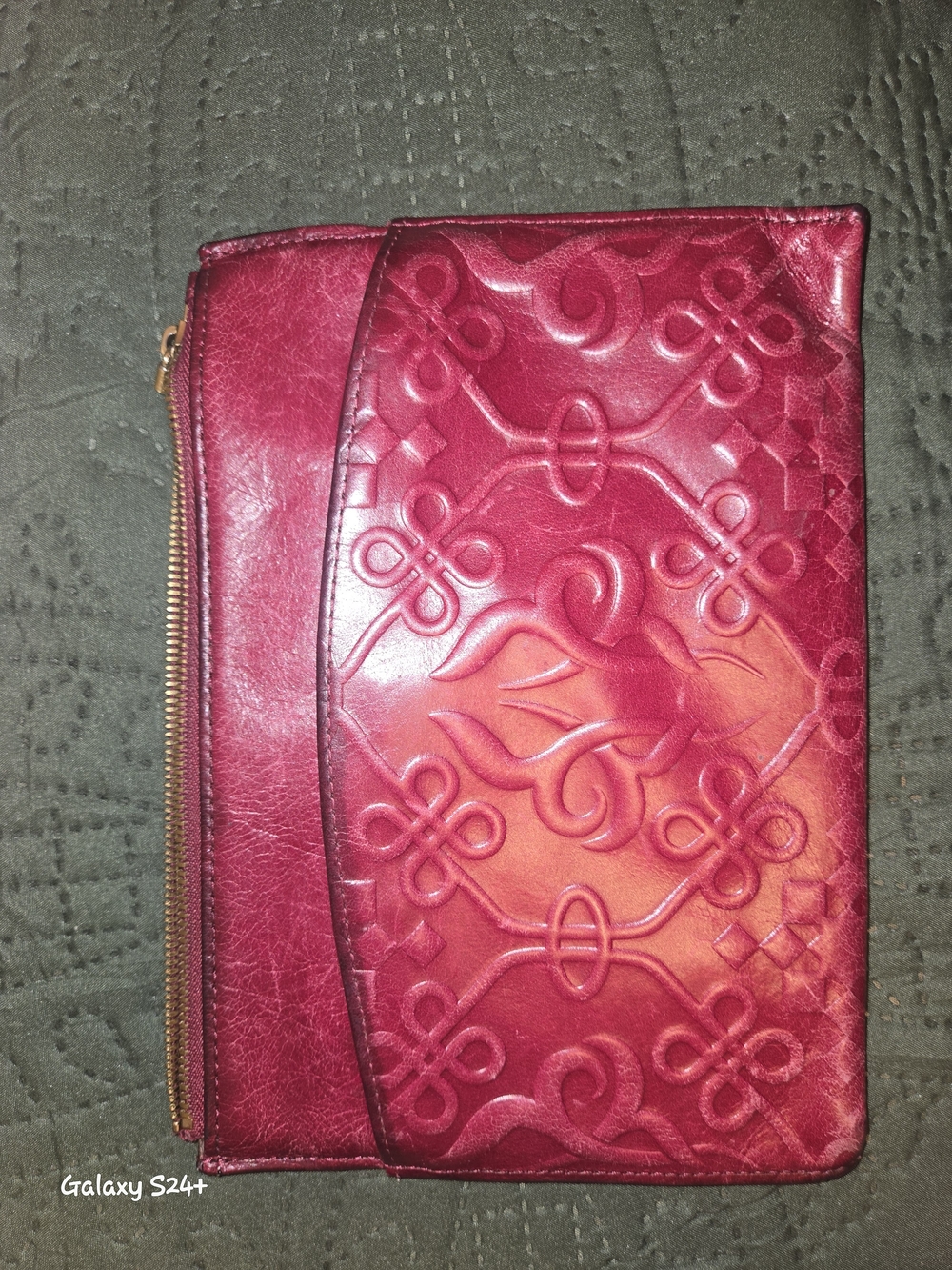 Hobo InternationalEmbossed leather clutchRed leather walletTooled leather purse